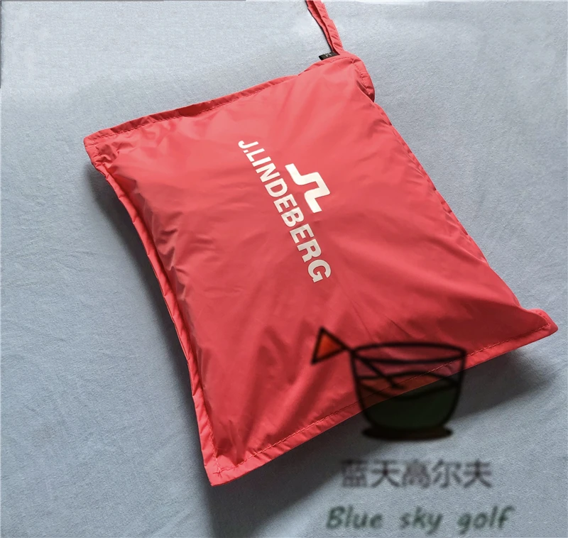 New golf ultralight raincoats for men and women are lightweight outdoor windproof and waterproof raincoats.