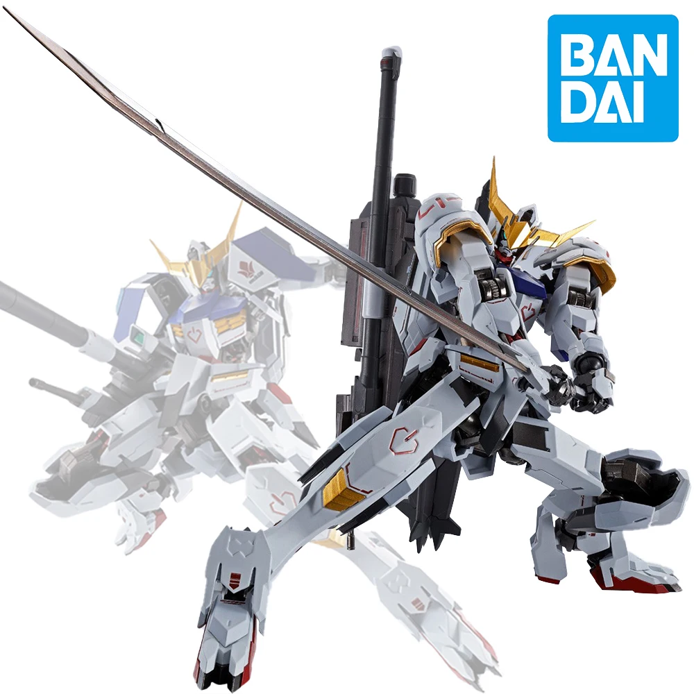 

Металлический робот-костюм Bandai с надписью «холодные алкоголи»