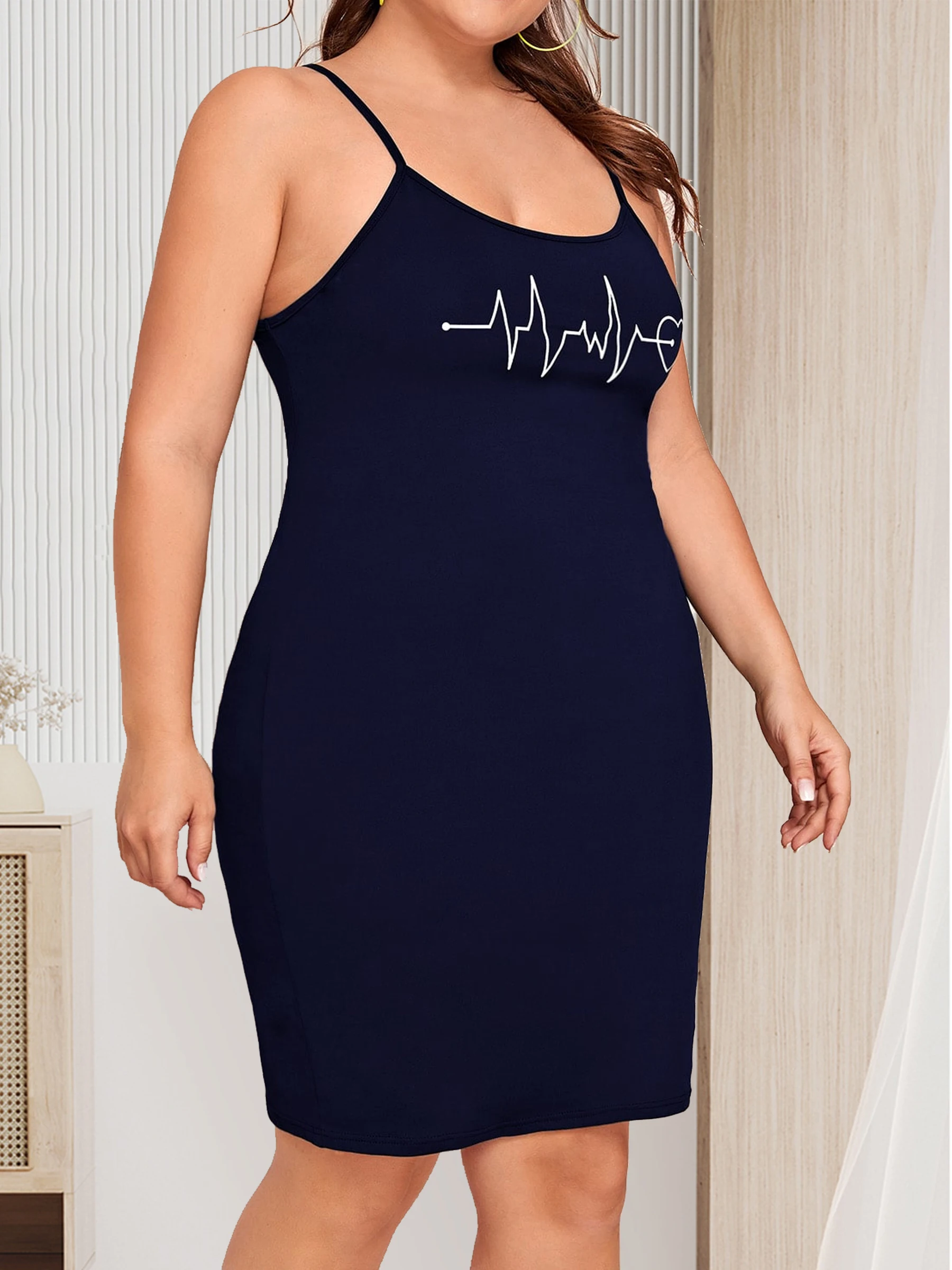 Рисунок 4 - Облегающее платье на бретелях с принтом Finjani