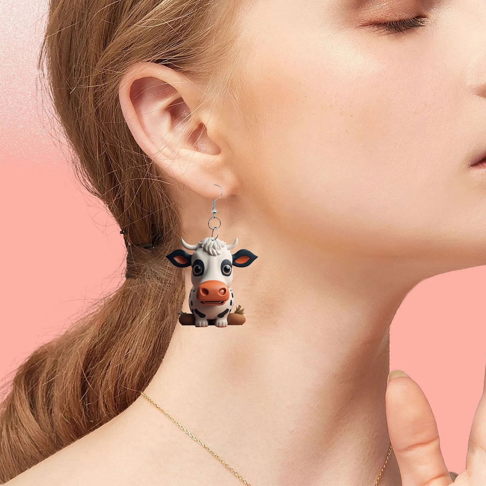 

Новинка 2023, серьги в форме коровы из мультфильма, роскошные серьги, подарочные серьги, акриловые серьги-гвоздики в форме сердца для женщин
