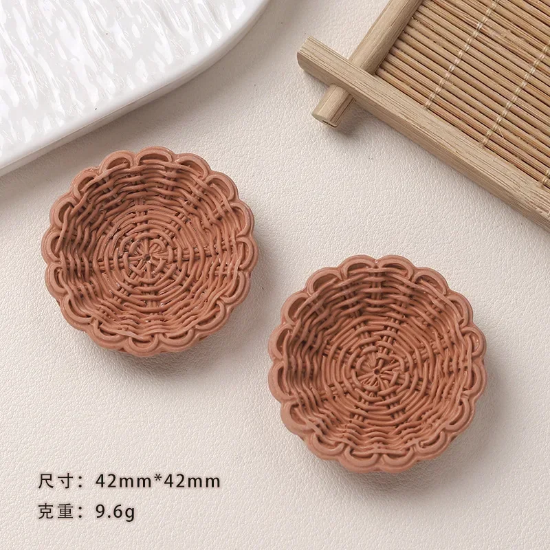 

4/40 шт., аксессуары из смолы, миниатюры для кукольного домика, круглая корзина, настольная декоративная основа, материалы ручной работы «сделай сам», домашний декор