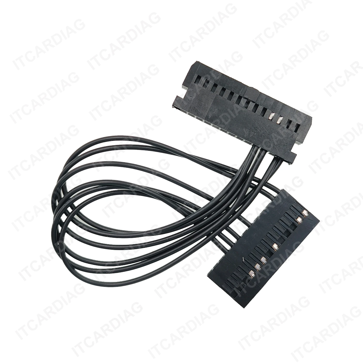 Выделенный кабель KTAG 272 ECU для чтения/записи подключается к компьютеру Mercedes-Benz