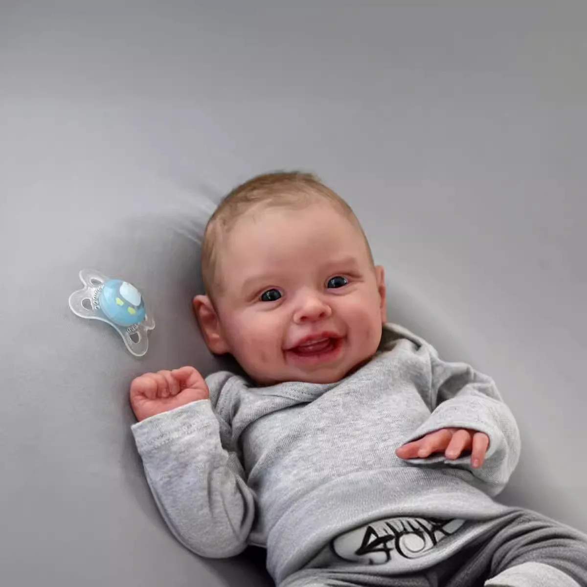 Фото Harper Мягкая силиконовая виниловая кукла Reborn для всего тела для маленьких девочек и мальчиков, реалистичная кукла с раскрашенными волосами для новорожденных, подарки для детей, игрушки