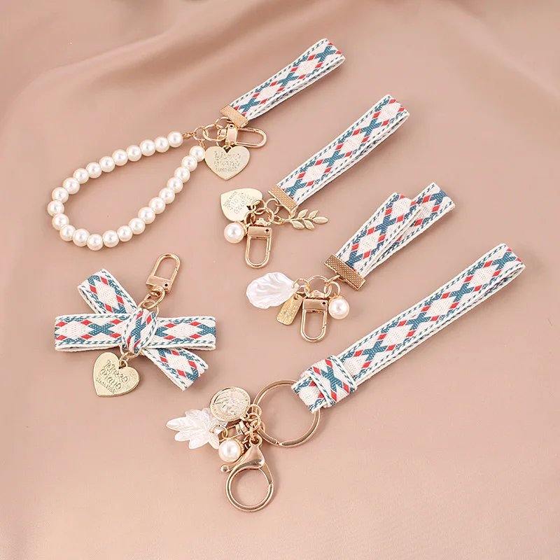 

Vintage Ribbon Pearl Heart Bow Strawberry Shell Car Keychain Pendant Stripes Women Girls Bag Accessories