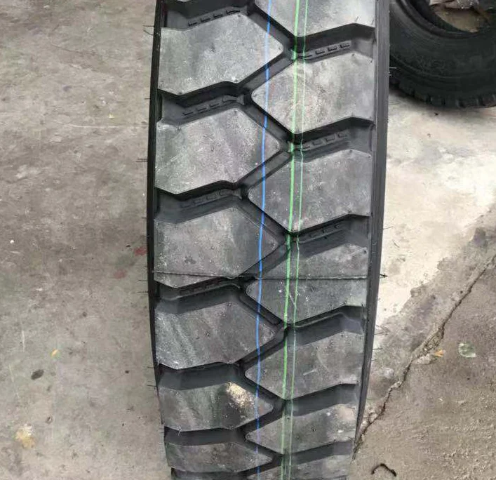 

10.00R20 Mining Dump Truck Radial Tire Tyre With SNI Certificated