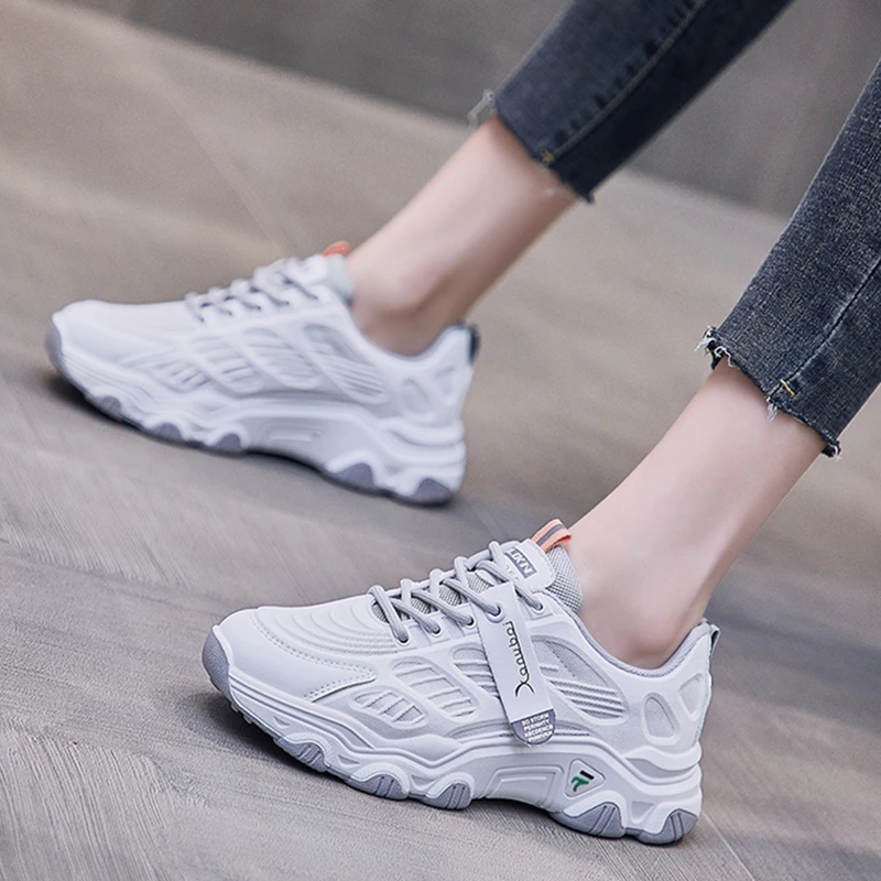 Height Increasing Chunky Women Sneakers New Breathable Platform Sports Shoes Athletics Running Shoes Basketball Femme Footwears