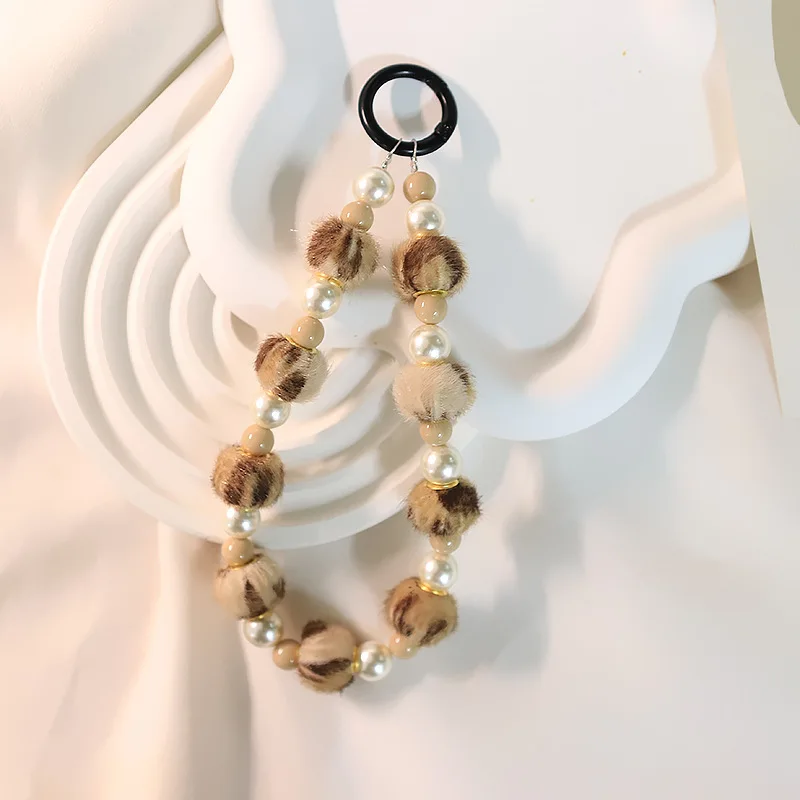 Брелок с милым медведем подвеска бусинами из смолы цепочка для ключей