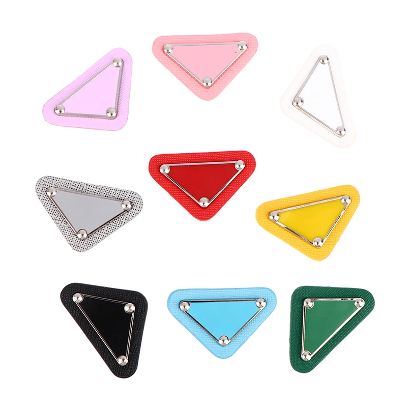 

1PC Clothing Appliques Stickers Brand Triangular Sew Patches DIY Embroidery Logo Sequin Patch Badge on Hat Package Practical