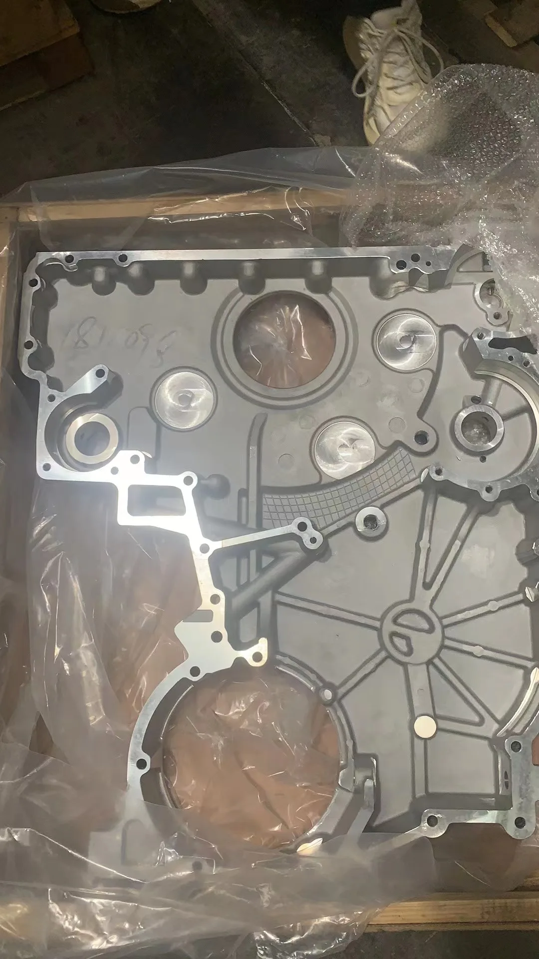 Оригинальные автозапчасти Chongqing CCEC KTA19 крышка коробки передач двигателя 3073217 4094813