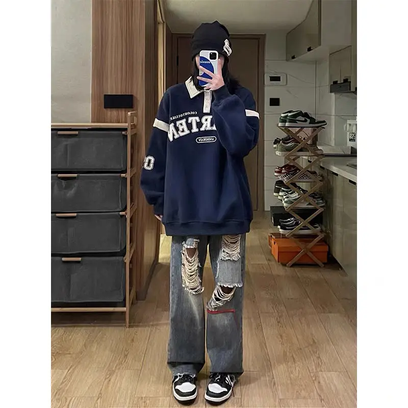 Рисунок 3 - Американский свитер контрастных цветов в стиле ретро