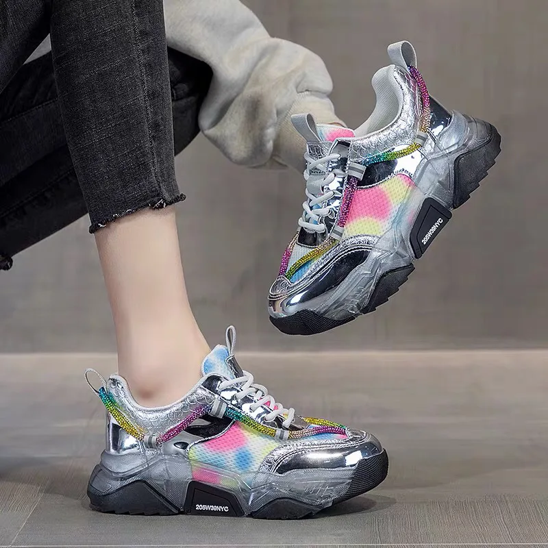 

Кроссовки женские из натуральной кожи, на платформе 4,5 см