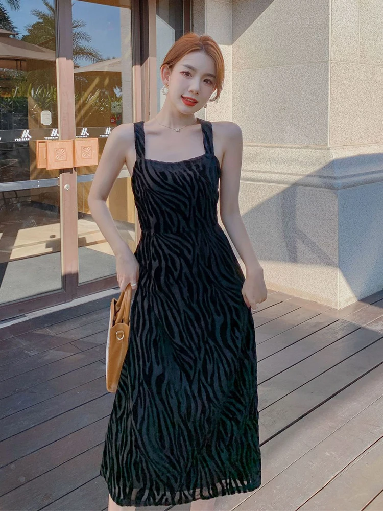 

Элегантные платья для женщин 2022 сексуальное платье на бретельках без рукавов с полосками зебры средней длины Клубное Бандажное платье с от...