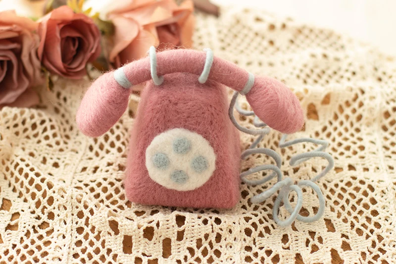 Newborn Baby Photography Props  Handmade Wool Mini Doctor Books Telephone Computer  Decorations for Studio Shoots Photo Props enlarge