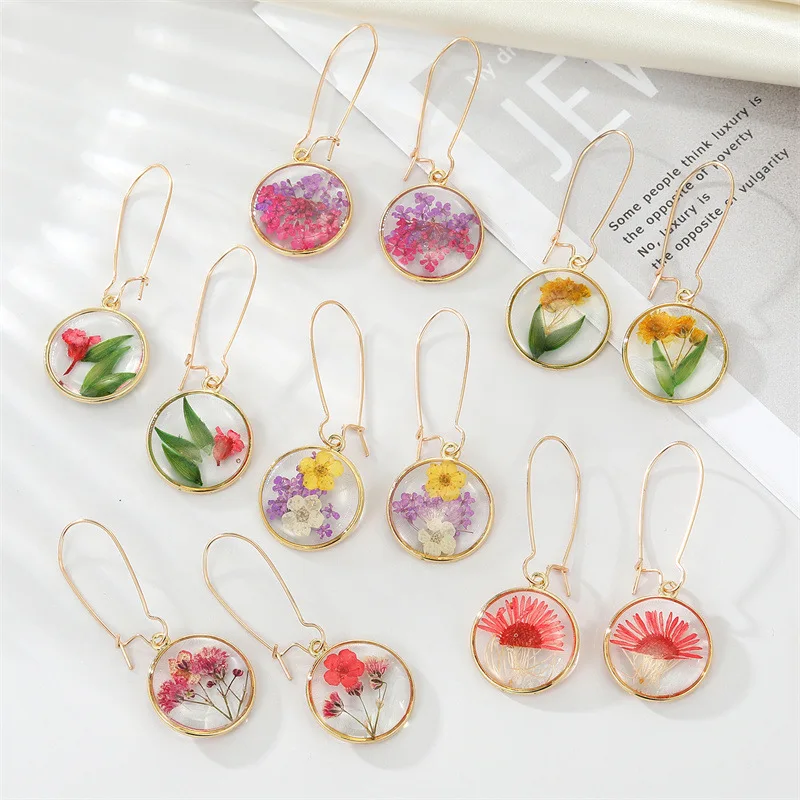 

2023 Creative Colored Dried Floral Earrings Women Girls Unique Resin Epoxy Immortal Flower Earrings Fashion Real Floral Jewelry