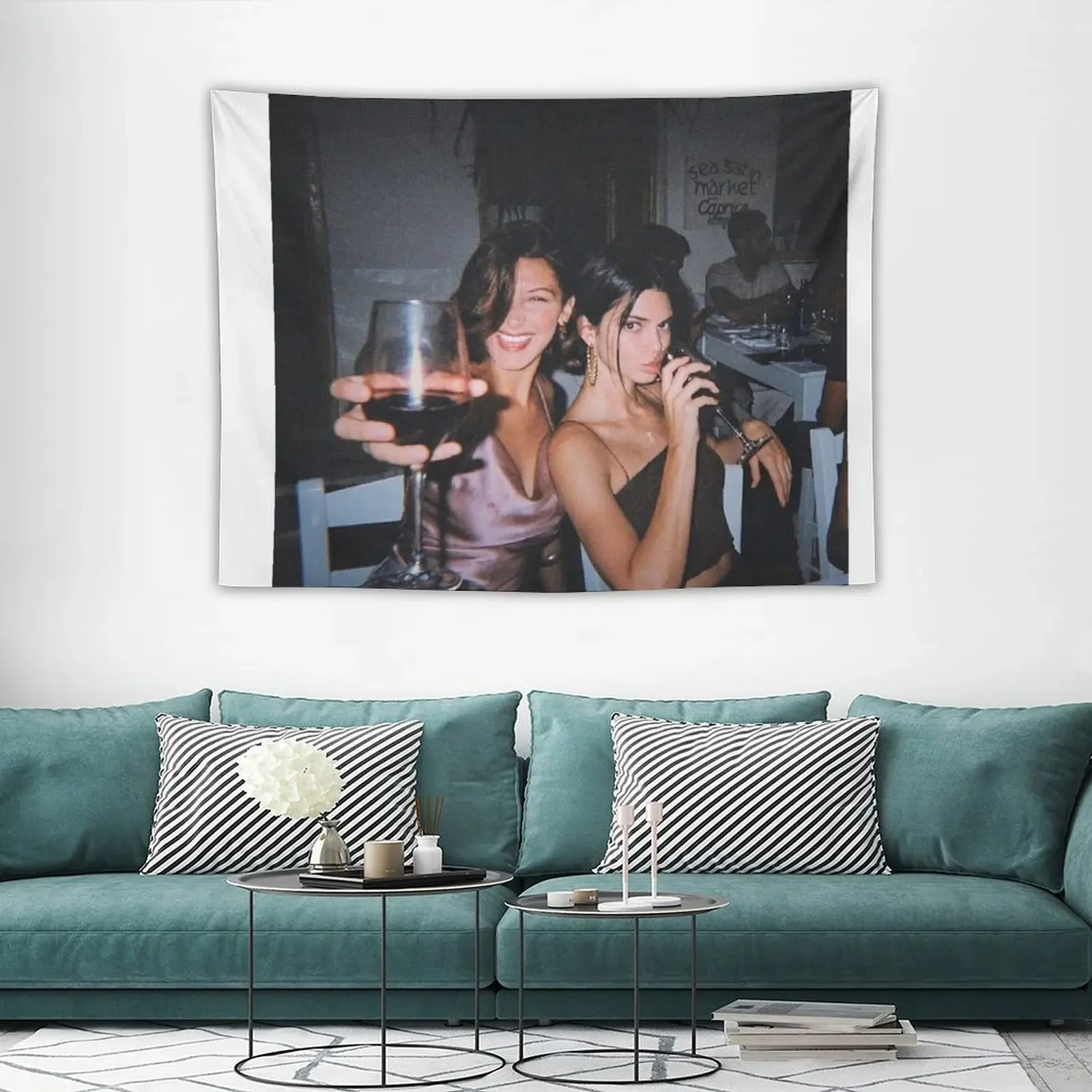 Гобелен Кендалл Дженнер и Белла Хадид домашние украшения эстетические вещи для