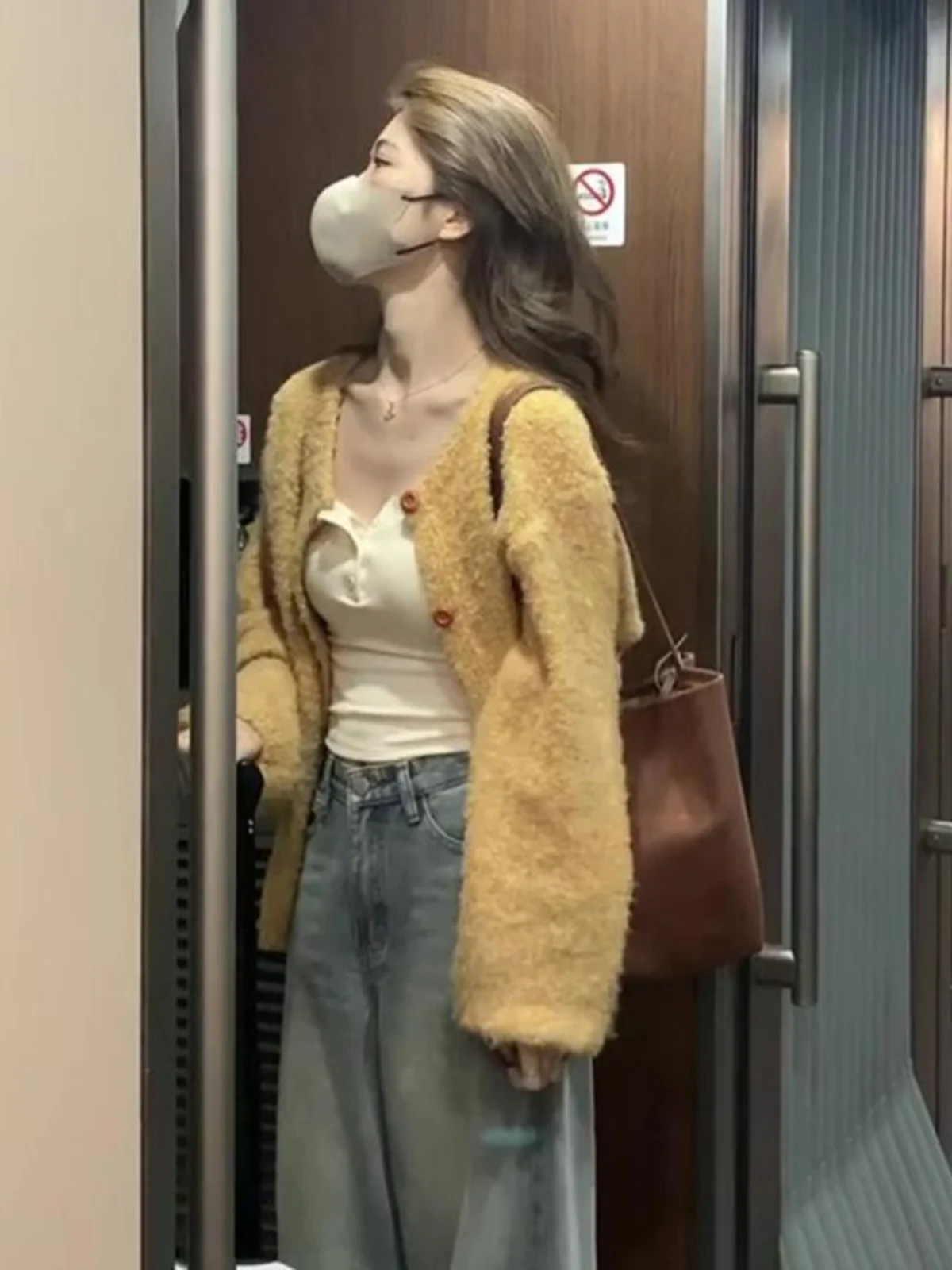 Желтый мягкий клейкий вязаный кардиган с круглым вырезом женский осенний новый