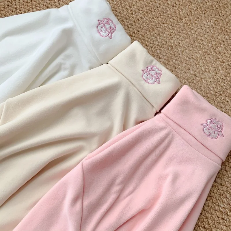 

2023 Women's New Spring Bottoming Shirt with High Collar and Lamb Embroidery Inside Loose Casual Long-sleeved Top