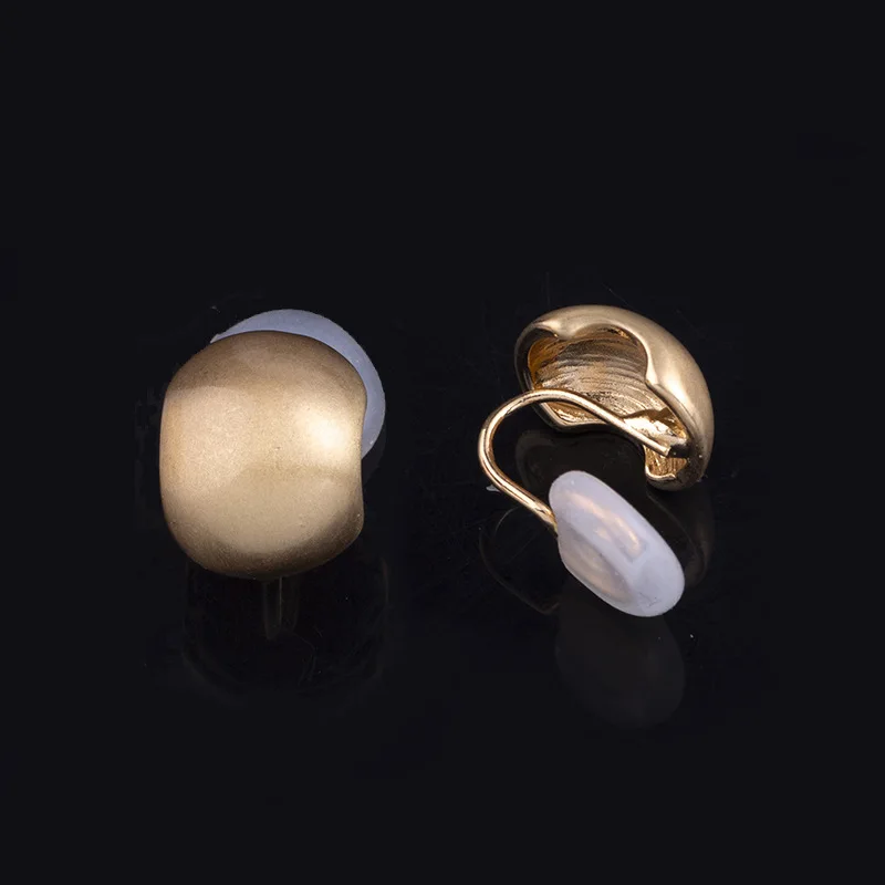 

Simple metal brushed texture earrings mosquito coil ear clip earrings without pierced earrings jewelry gift wholesale hot sale