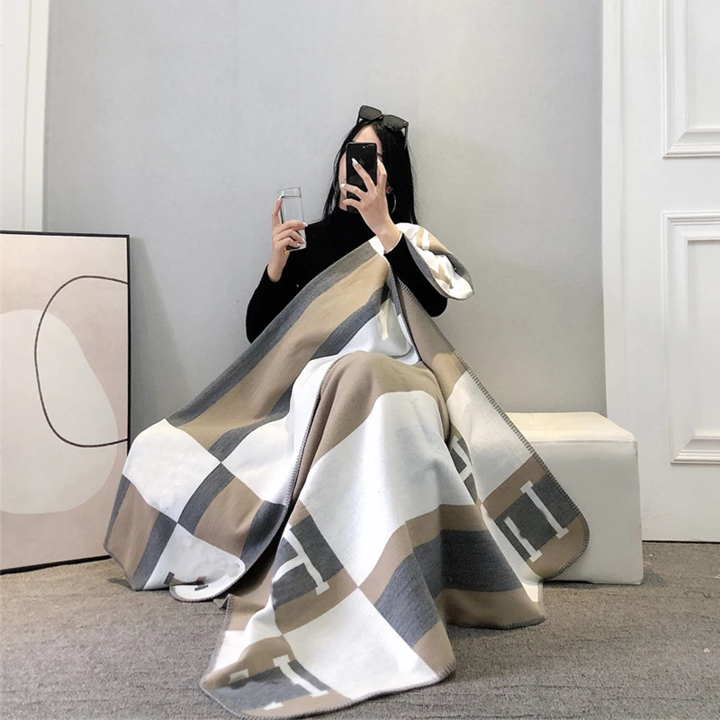 

H Plaid Blanket Luxury Brand Cashmere Shawl Scarf Soft Flying Blanket Warm Office Nap Blanket Decorative Sofa Blanket
