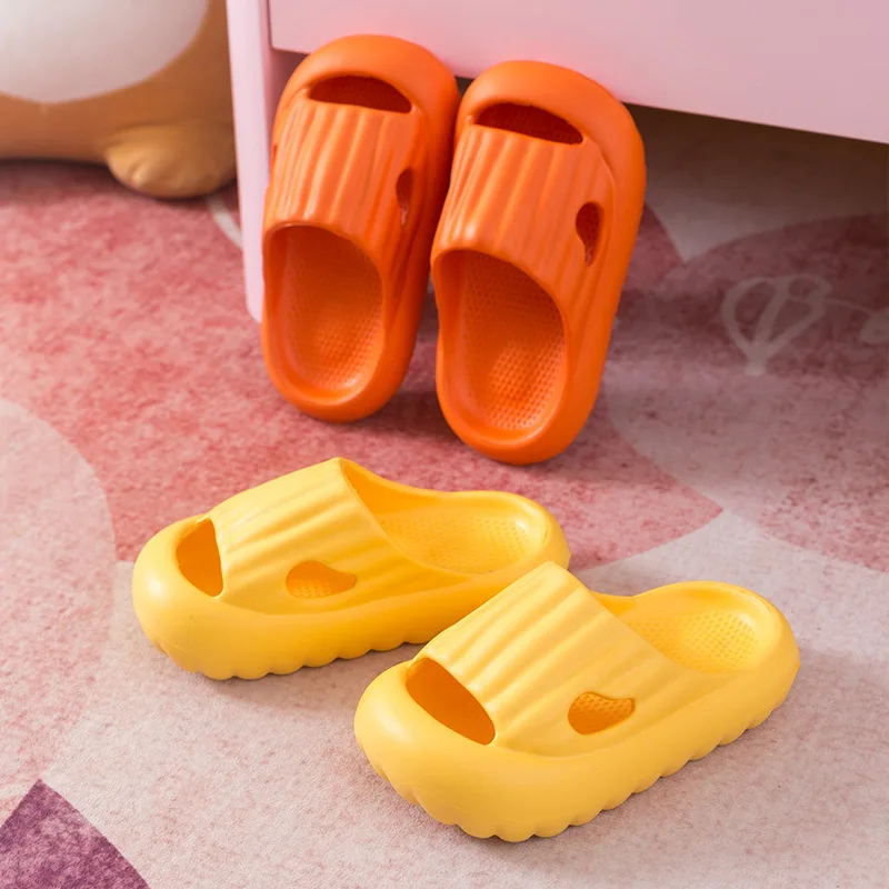 

Soft Shoes for Kids Summer Slippers for Boys Beach Indoor Solid Slippers Cute Girl Shoes Home Soft Non-Slip Children Slippers