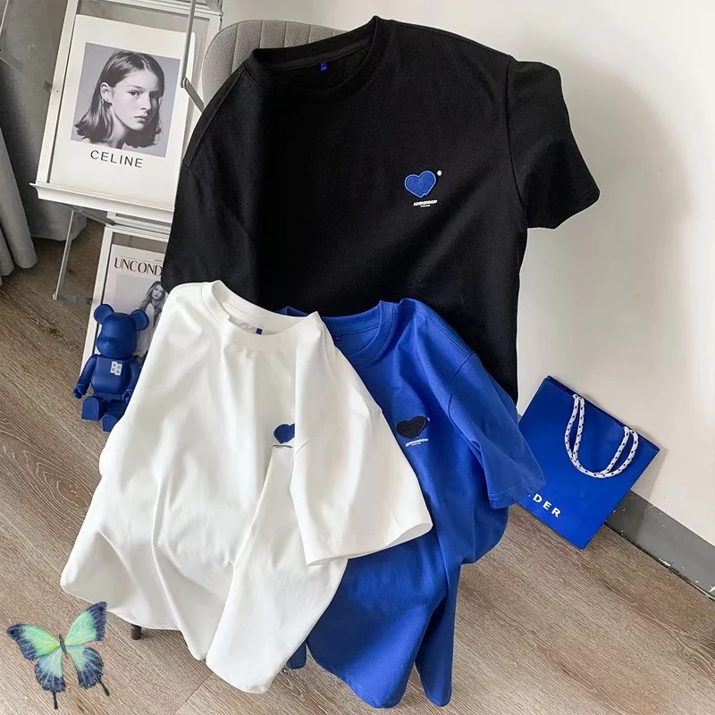 

Embroidery Love Heart White Black Blue Oioi T-shirt