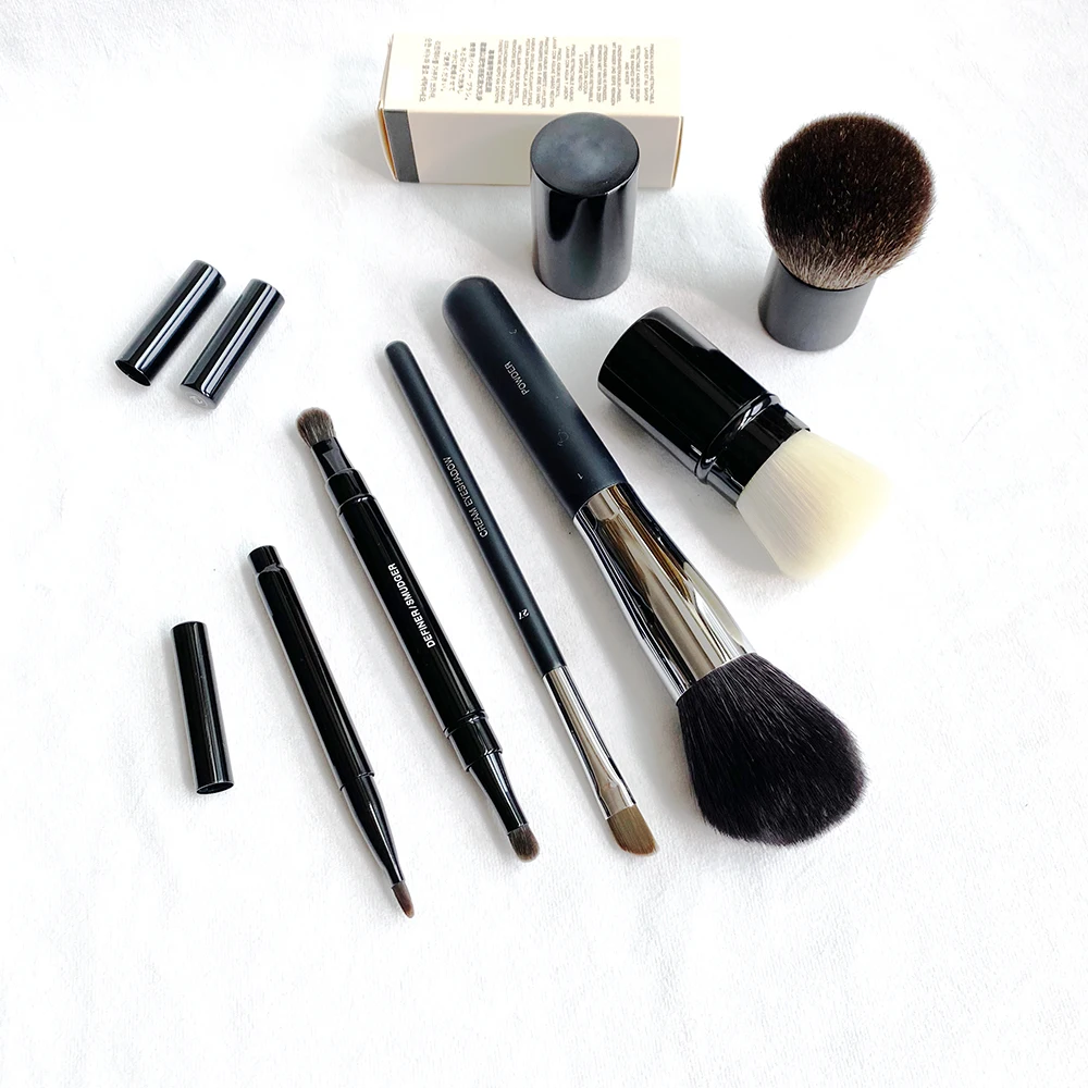 Retractable Kabuki / Petit Pinceau Kabuki / Lip Makeup Brushes - Qualified on-go Powder  Blush Foundation Beauty Cosmetics Tool