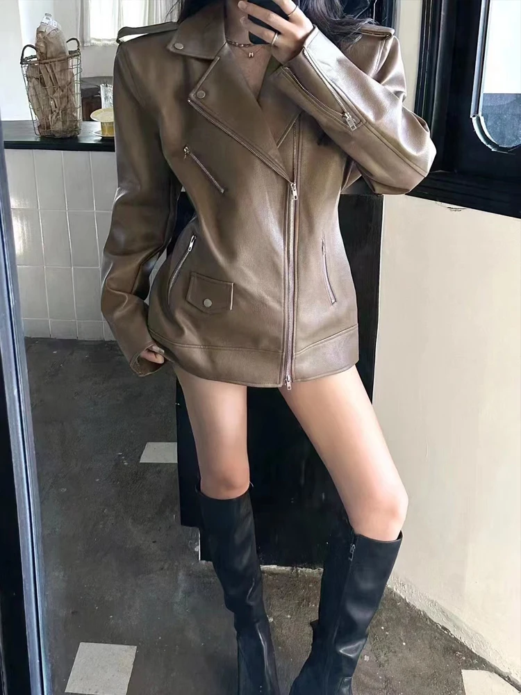 Рисунок 2 - Женский мотоциклетный блейзер из искусственной кожи