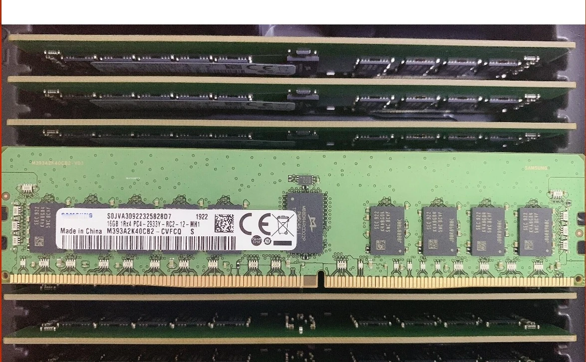 

RAM original brand new 16G 1RX4 PC4-2933Y REG ECC M393A2K40CB2-CVF