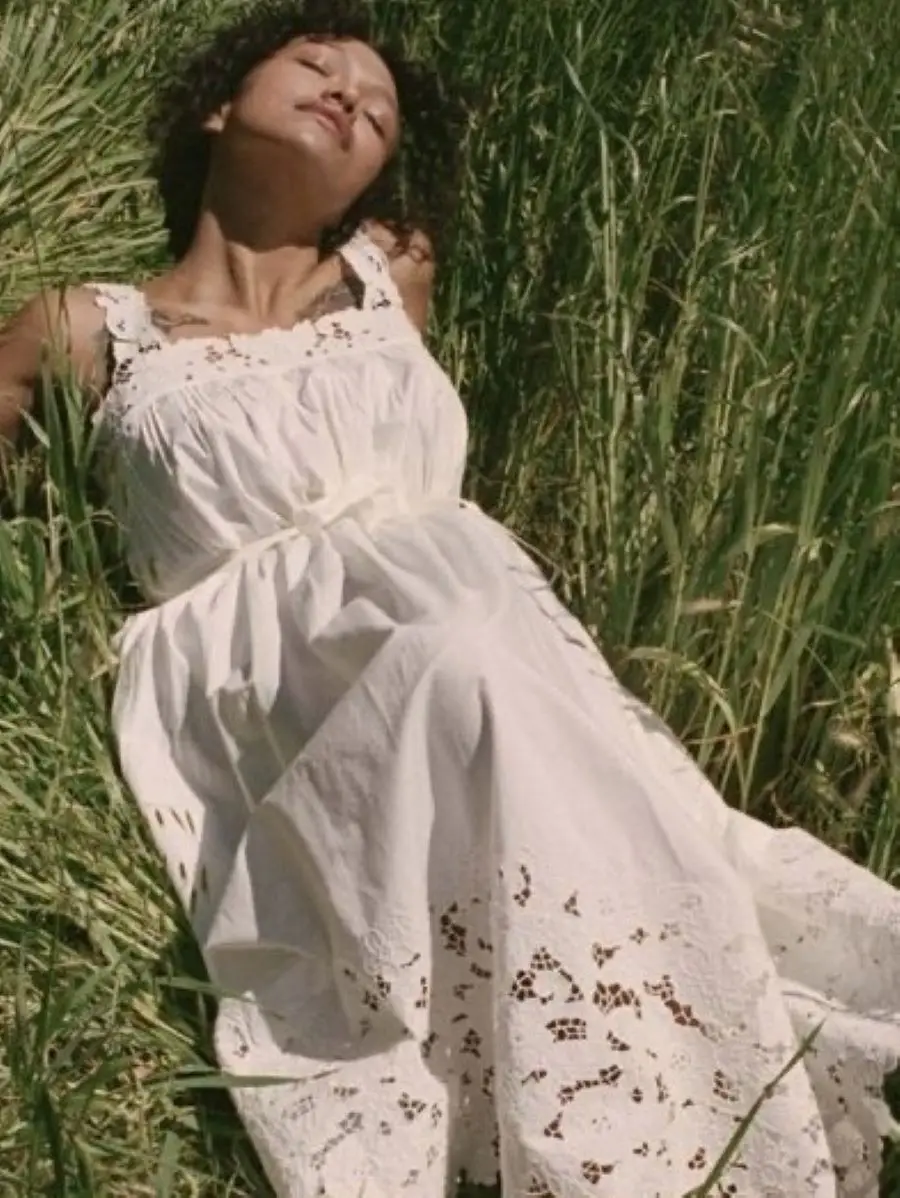 

Women Floral Embroidery Trim Square Collar Vest or Lace Up Waist A-Line Holiday Midi Skirt