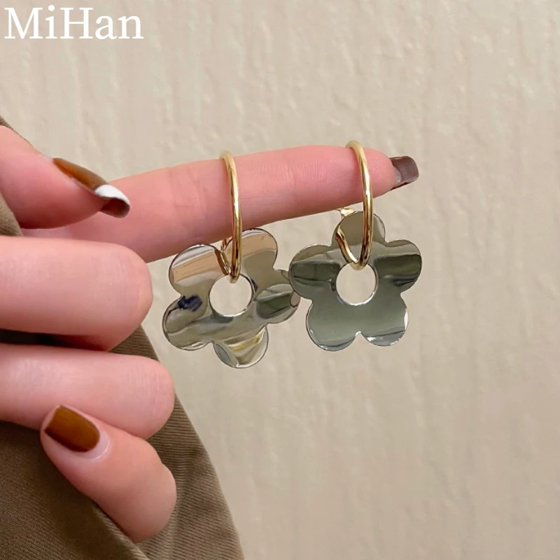 

Mihan 925 Silver Needle Trendy Jewelry Flower Earrings 2022 New Trend Sweet Temperament Drop Earrings For Women Gifts Wholesale