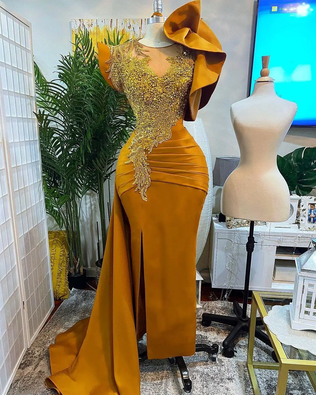 

Arabic Aso Ebi Luxurious Prom Dresses Gold Beaded Crystals Evening Formal party Second Reception Birthday Engagement Gowns Dress