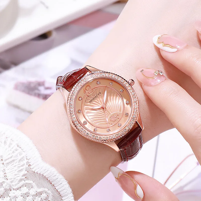 Women's fashion high-end gold watch niche high-end fashion wrist light luxury watch