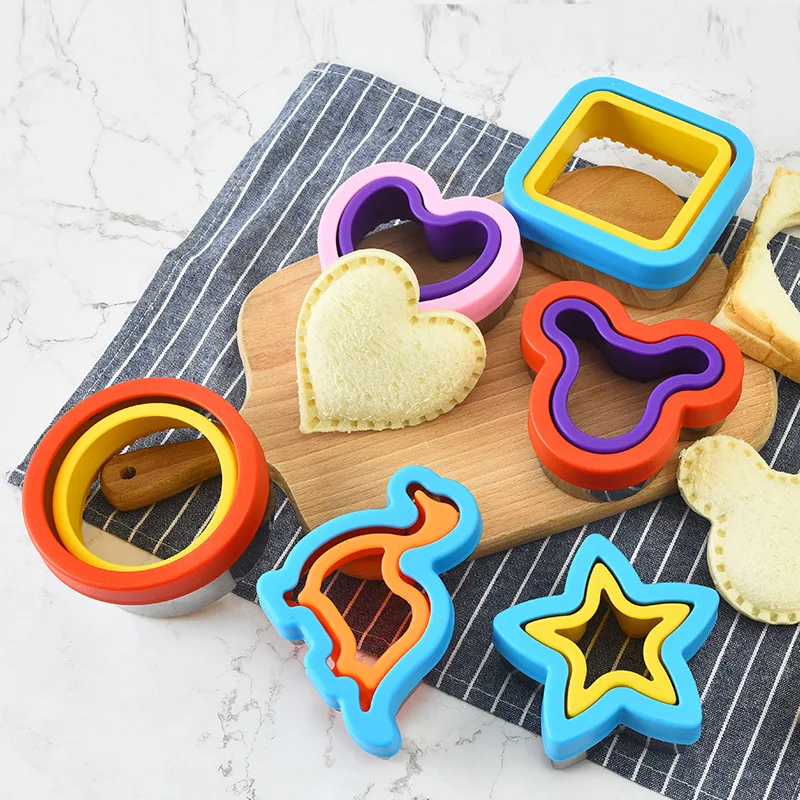 

Cute Sandwich Cutter for Kid Children Sandwich Sealer Cutter Crimpit DIY Cookies Bread Food Mold Lunch Bento Kitchen Accessories
