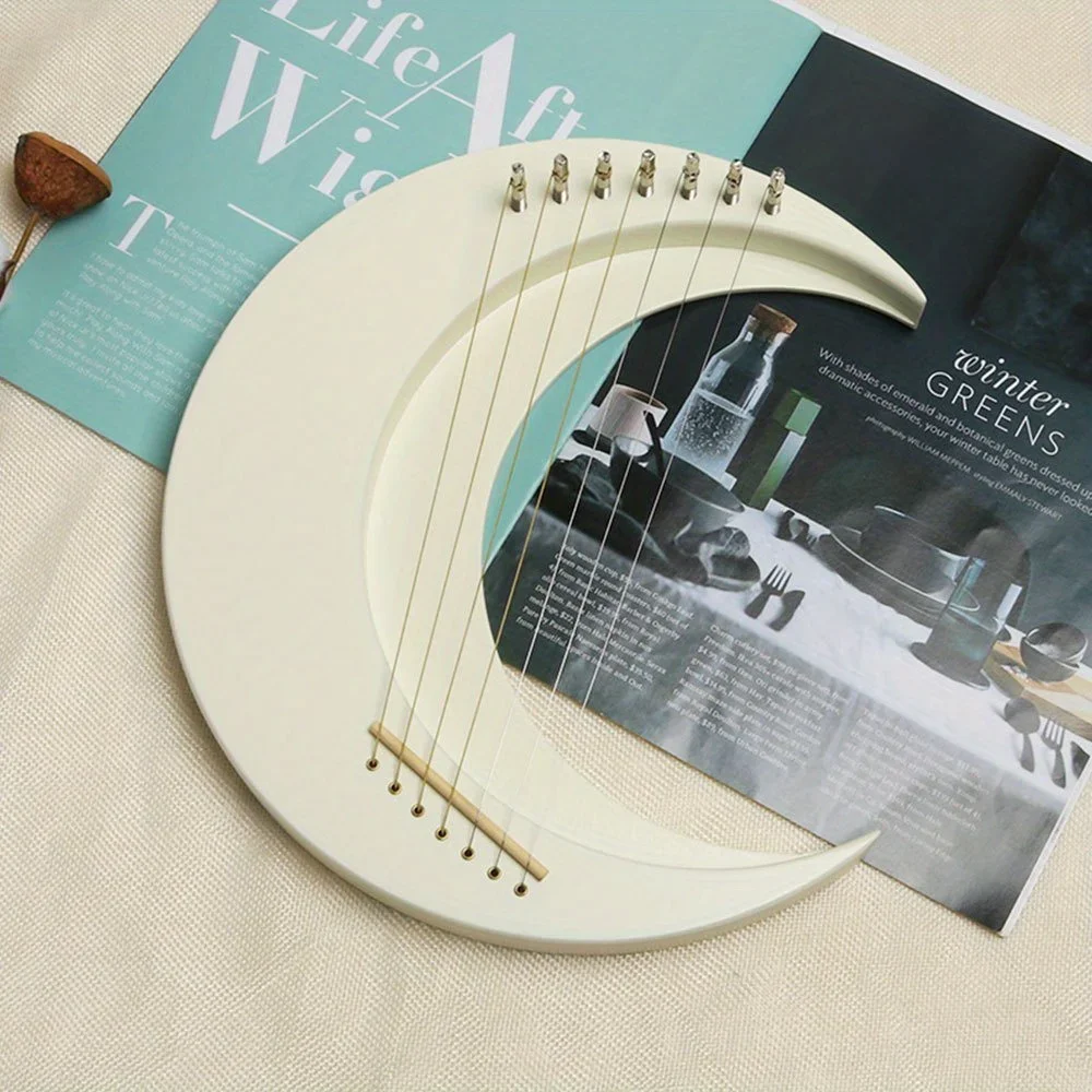Moonlit Lyre Harp — 7-струнный деревянный струнный инструмент с настроечным ключом