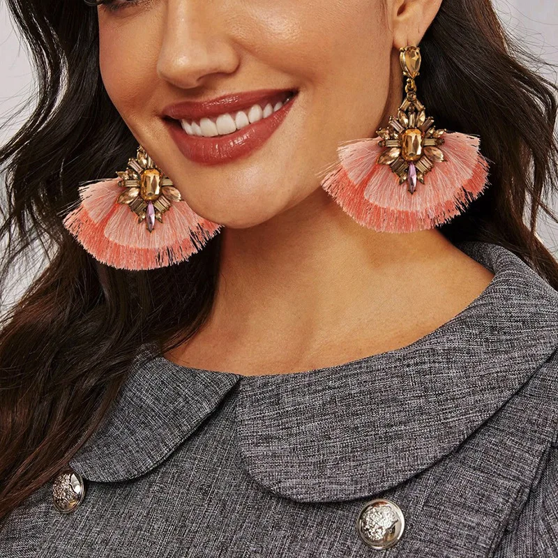 

New 2022 Bohemian Folk Style Long Fan-shaped Earrings With Diamond Fringe In Vintage Alloy