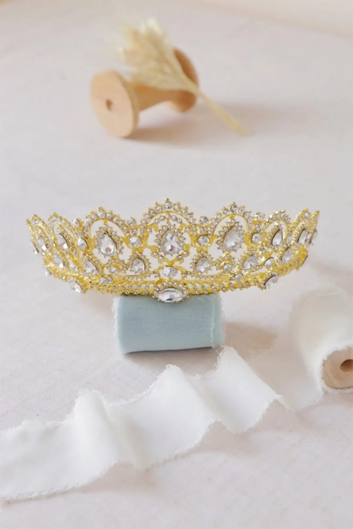 

Bridal Accessories Elegant Bridal Crown With Silver Stone And Gold Color Wedding Handmade For Bride And Bridesmaids