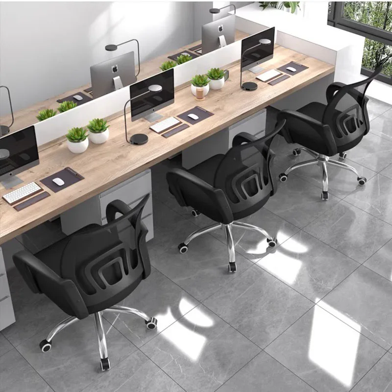 Рисунок 3 - Обычное кресло с колесами