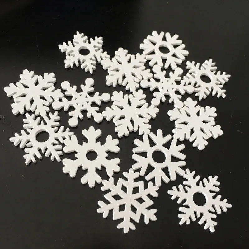 

50Pcs 25/35mm White Wooden Slice Christmas Snowflake Scrapbooking For Christmas Embellishment Craft DIY Handicraft Decoration