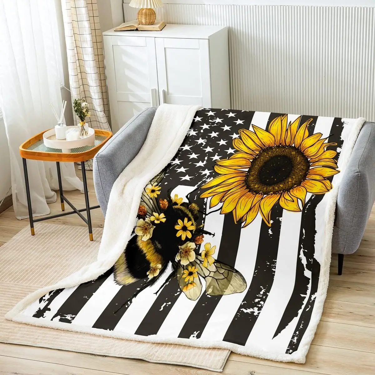 

American Flag Sunflower Bee Sherpa Blanket Yellow Bee Plush Blanket Sweet Honey Bee Fleece Throw Blanket for Kids Adults