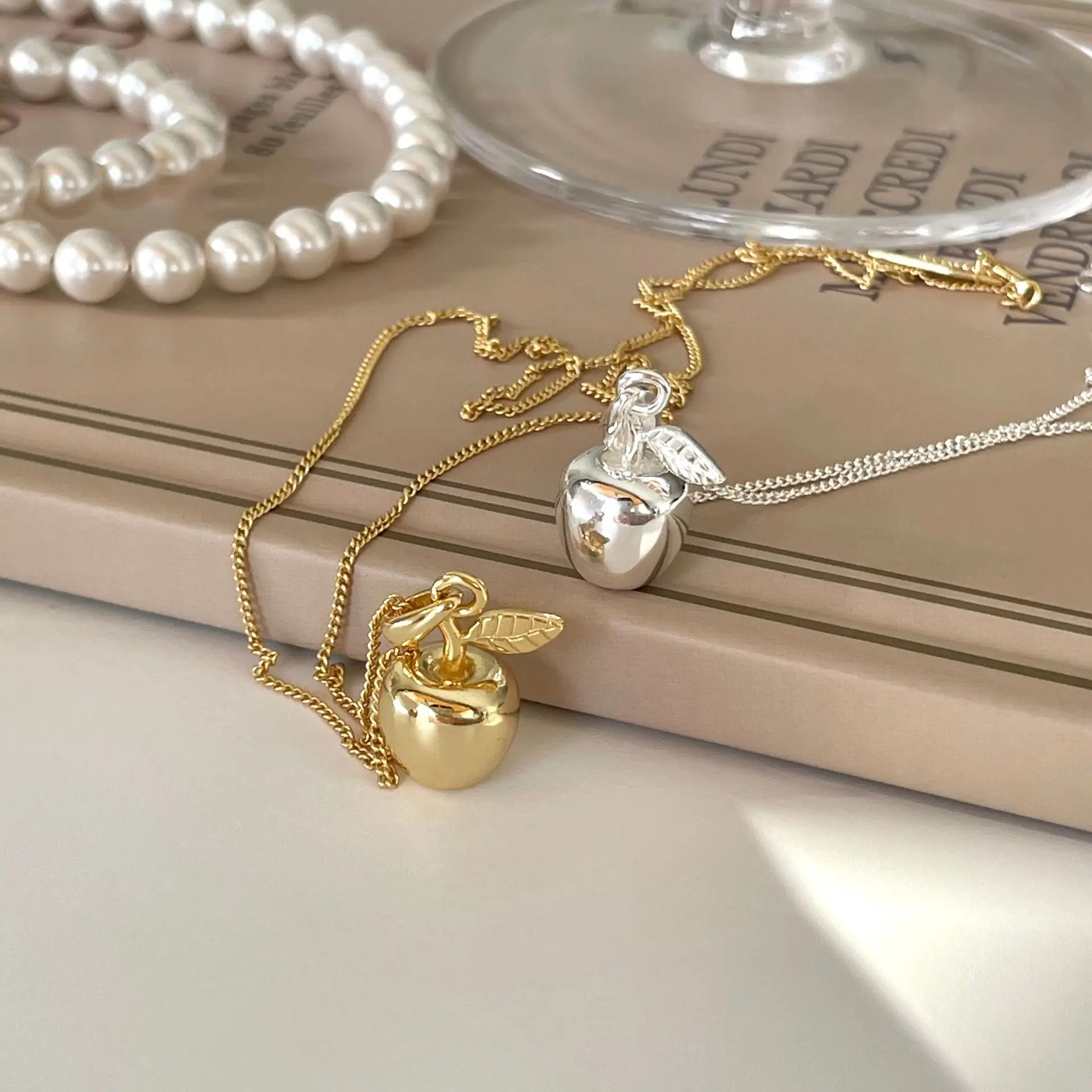

18K Gold Plating Ins Hip Hop Authentic 925 Sterling silver Branch Leaf Apple Pendants necklace Women's C-B1038