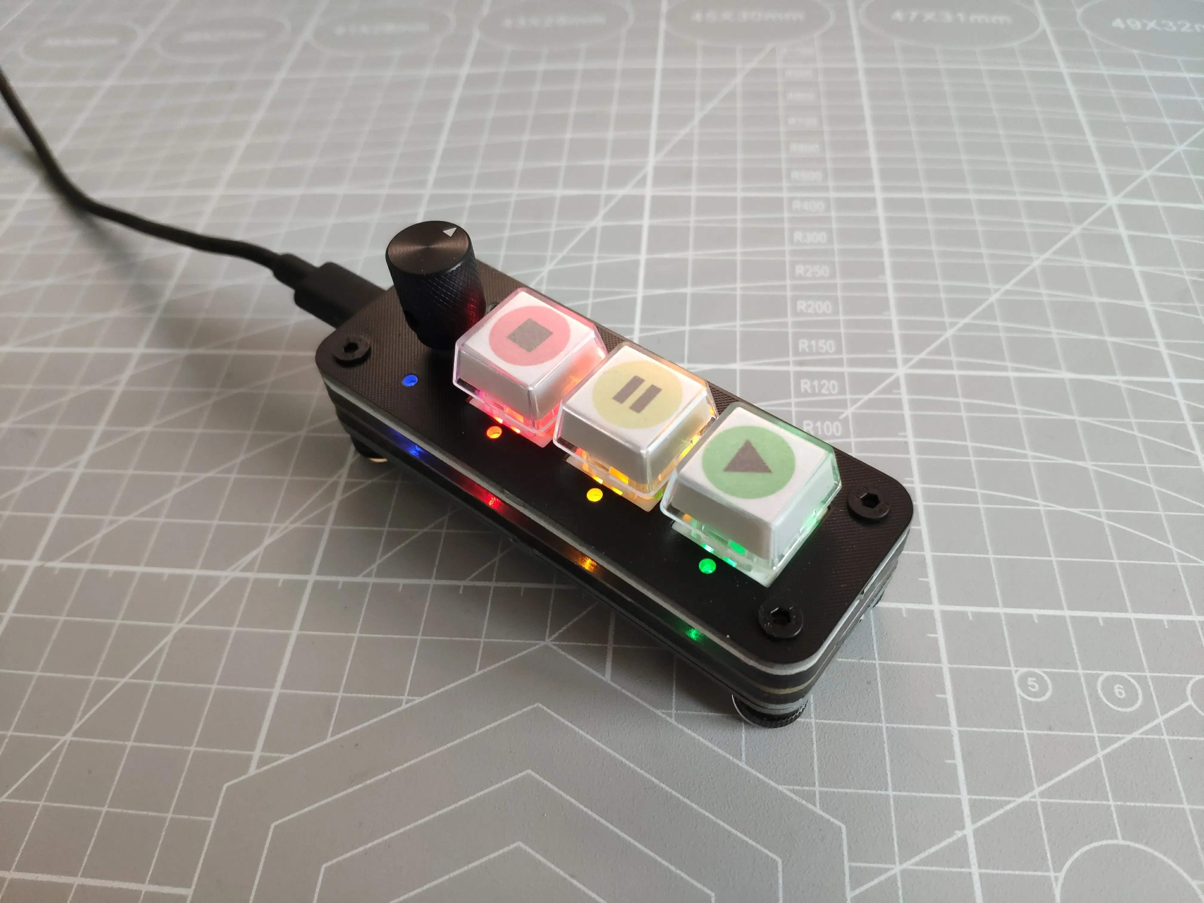 Медиаконтроллер QLAB Медиа-клавиатура Профессиональный контроллер 3-клавишная