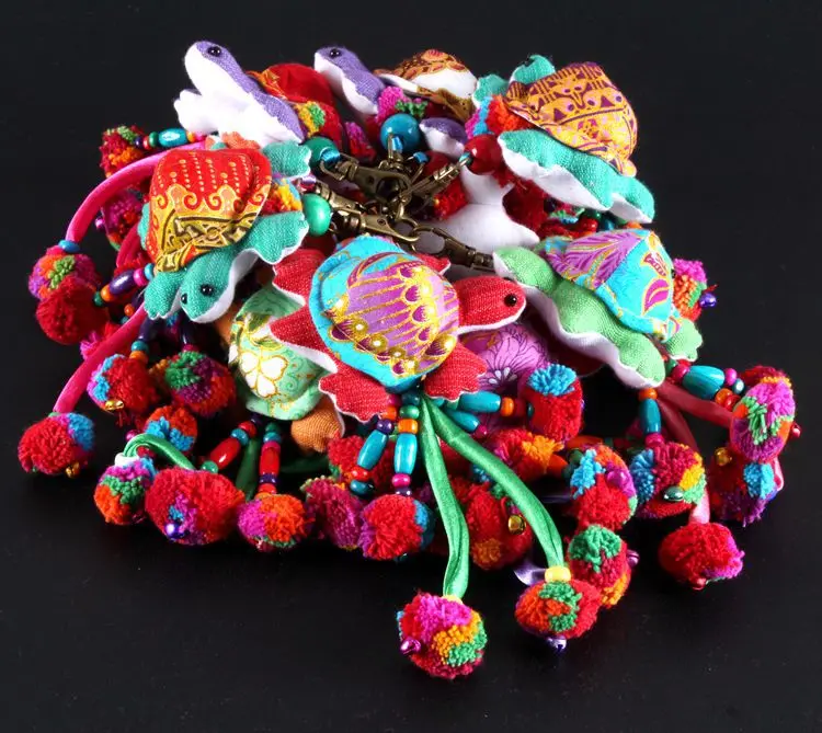 

20pcs Bohemia Mix Turtles Shape keychain Ethnic keyring Handbag Charm Pompom Purse Tassel Animal Car Chain Holder Jewelry Gift