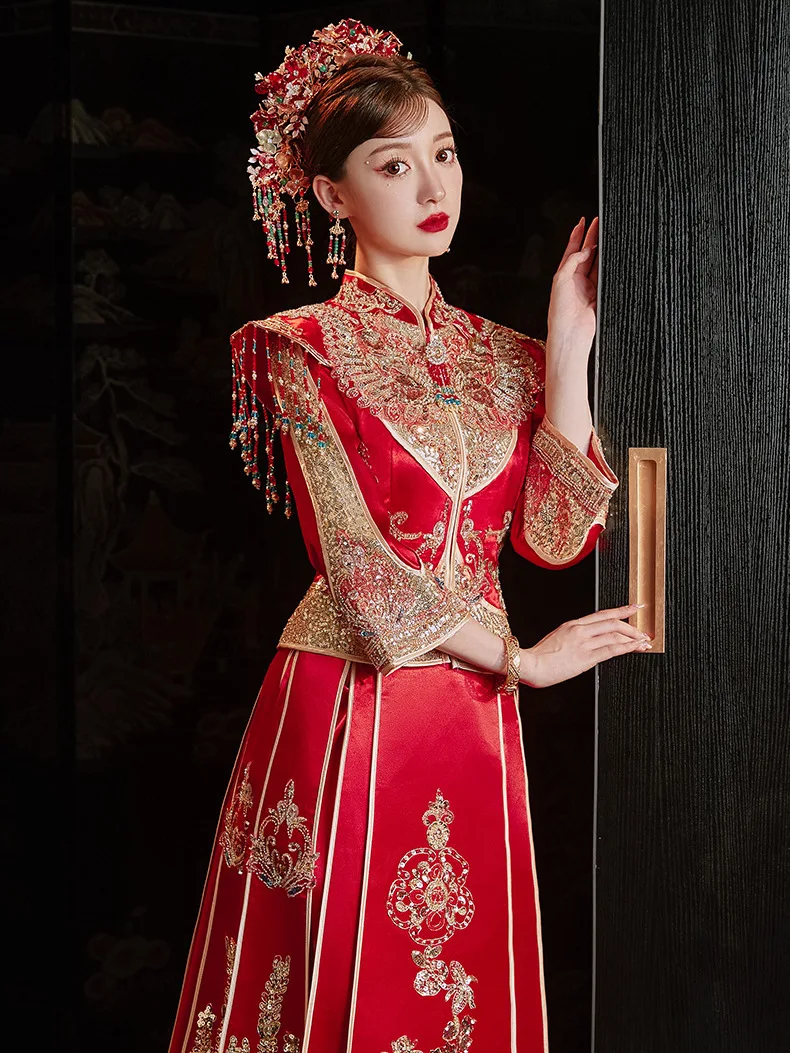 Chinese Style Bridal Toast Clothing New 2023 Embroidery Cheongsam Qipao Traditional Sequins Beading Tassels Wedding Dress