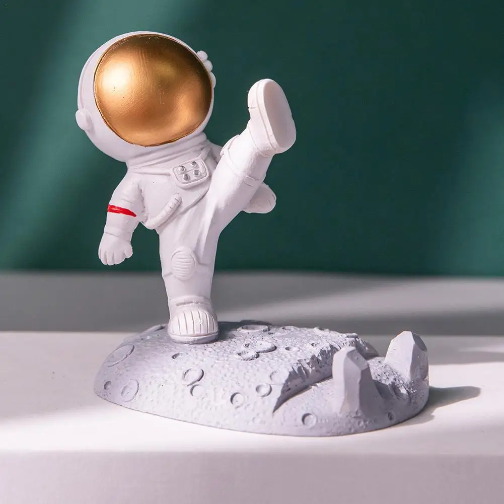 

Resin Astronaut Statue Modern Home Decor Spaceman Sculpture Miniatures Cute Room Decoration Office Decoration Birthday Gift