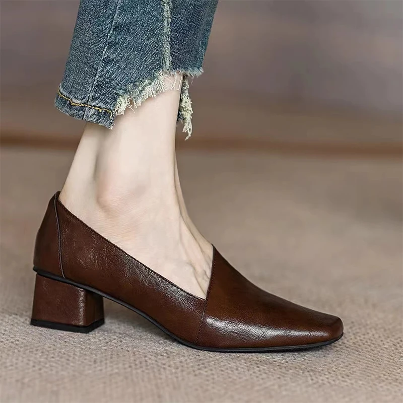 Женские туфли на мелком каблуке с квадратным носком женские кожаные массивном