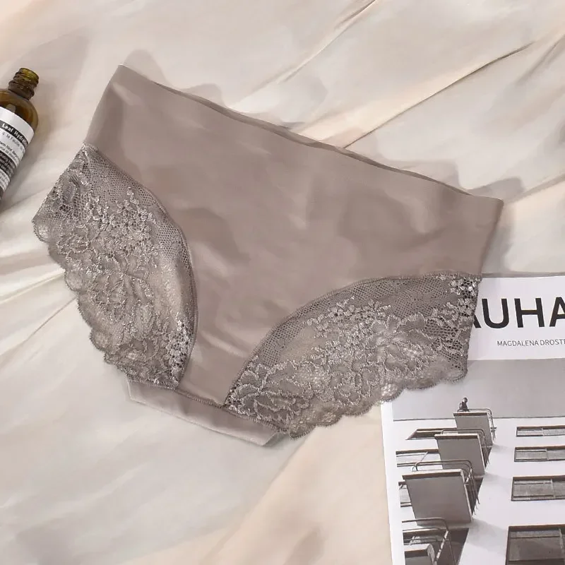 

Ice Silk Mid-Rise Seamless Lace Cotton Crotch Sexy and Breathable plus Size Young Lady Briefs