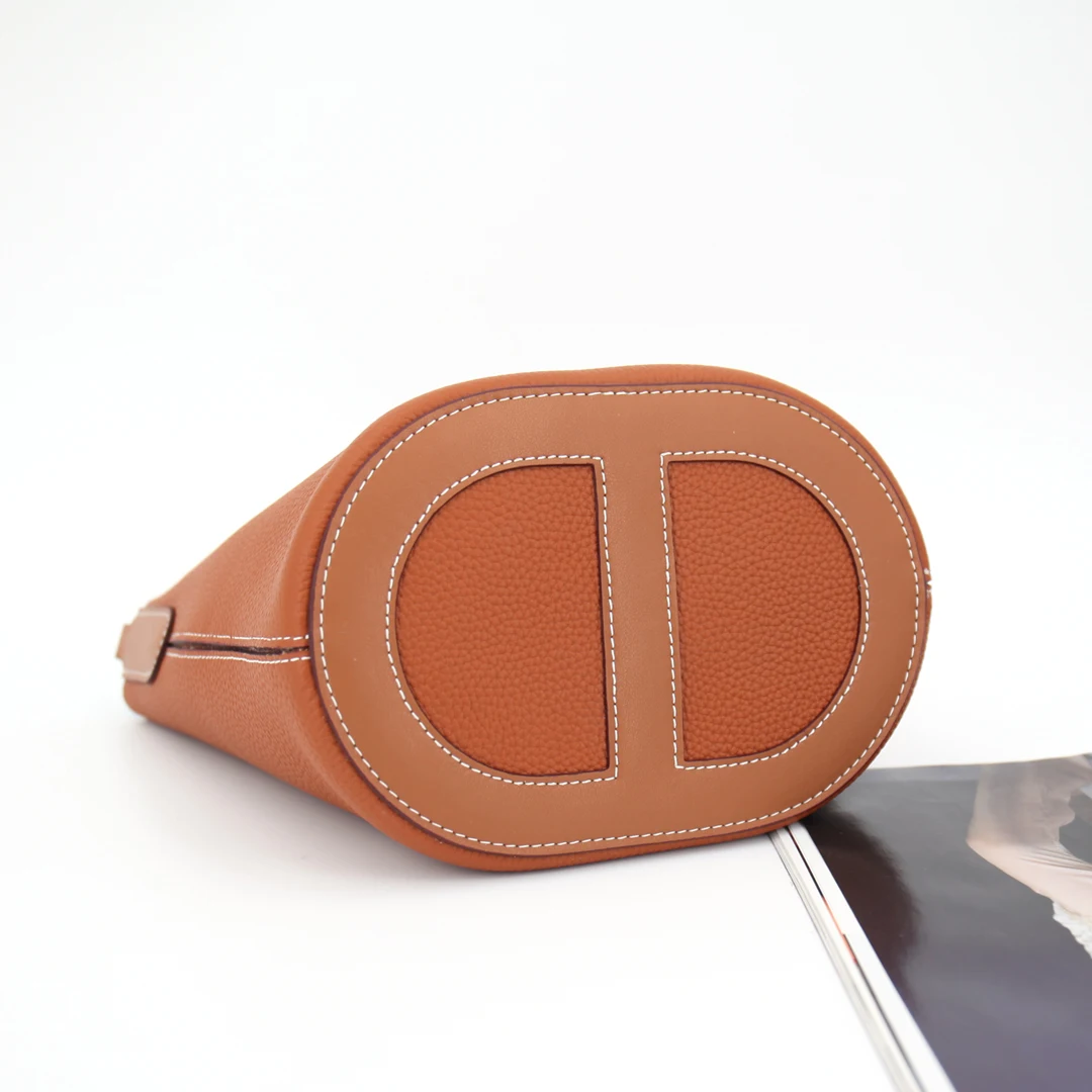 Женская сумка через плечо из натуральной кожи