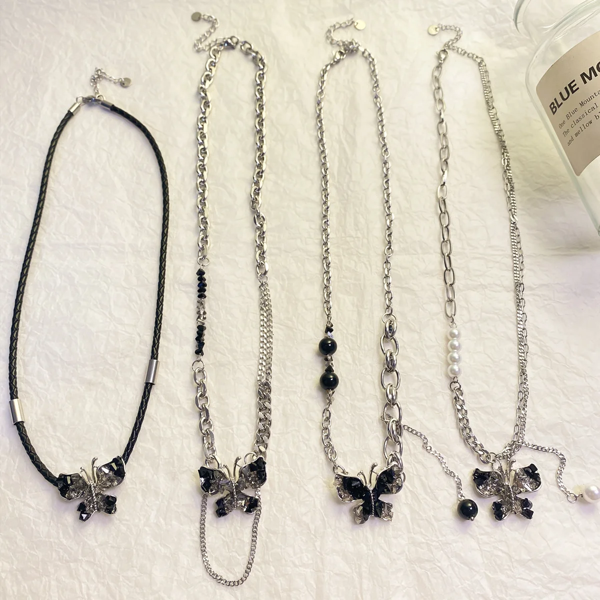 

Kpop Black Handmade Y2K Butterfly Fairycore Beaded Pearl Glass Bead Rosary Chain Necklace Cottage core Jewelly