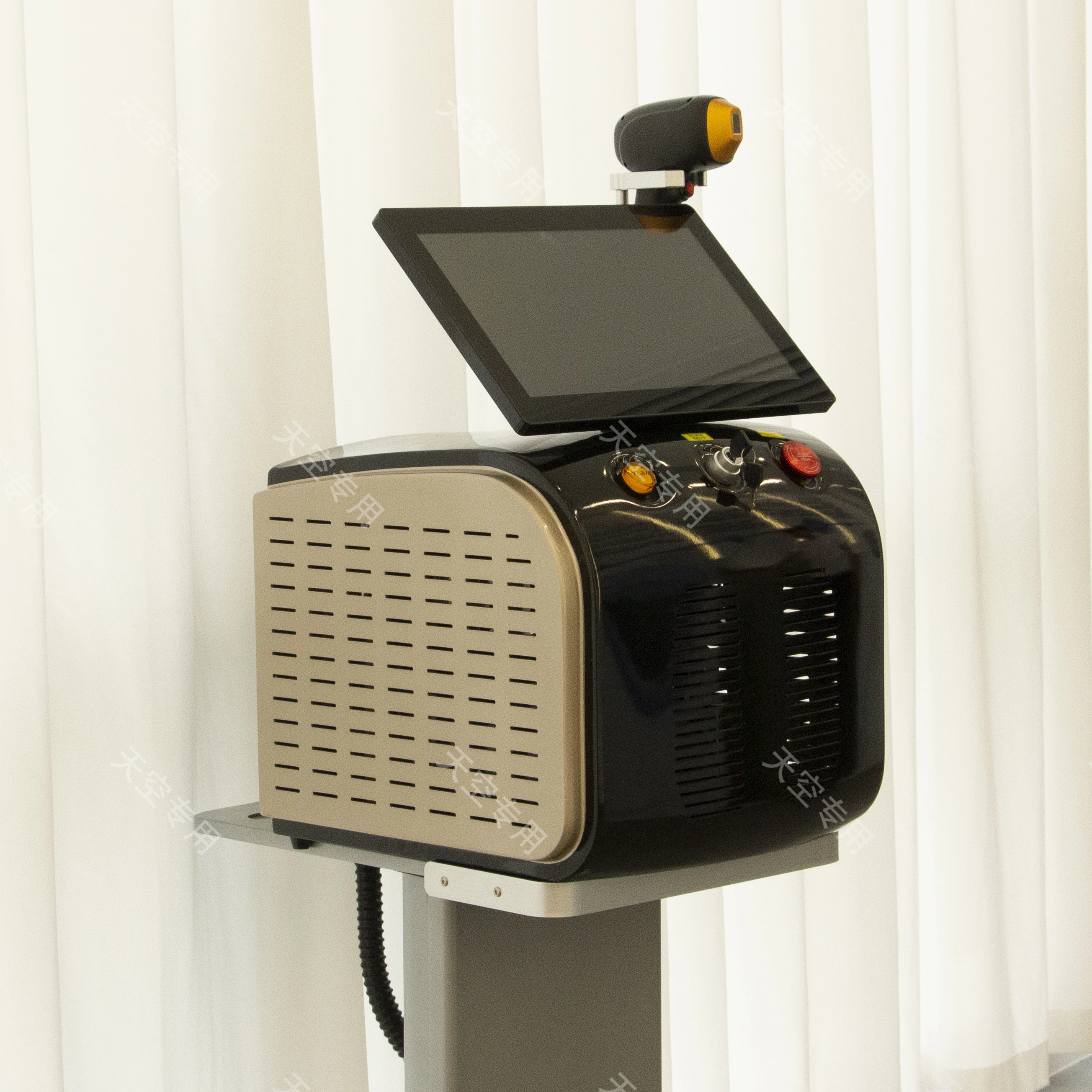 Новейший диодный лазер 2024 профессиональный прибор для удаления волос с тремя