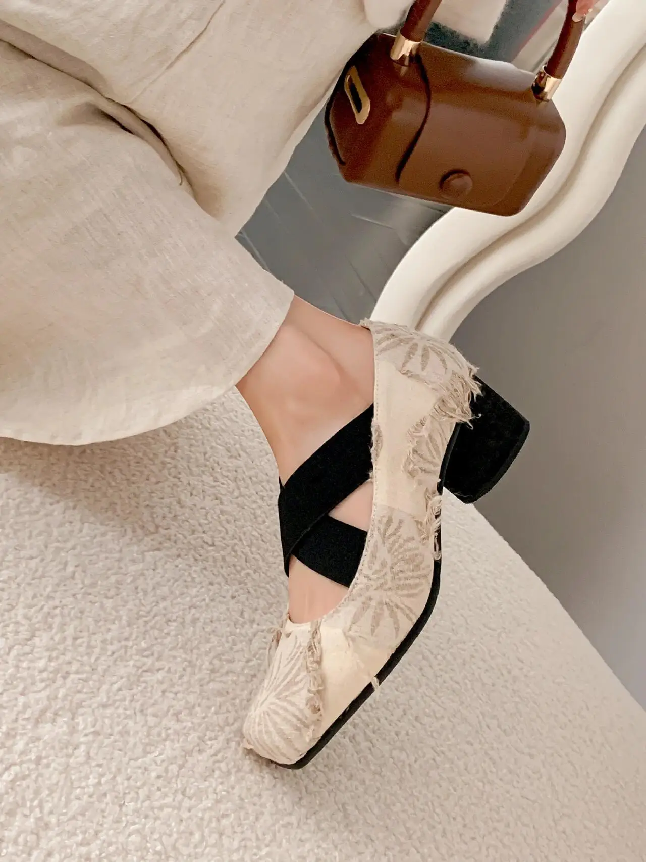 Женские балетки на среднем каблуке винтажные туфли плоской подошве с квадратным